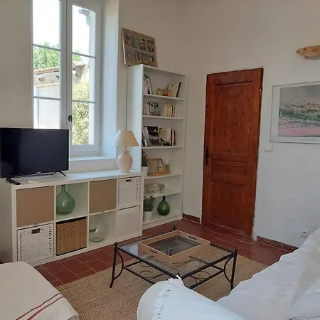 Maison De Cesar Saint-Saturnin-lès-Apt Extérieur photo