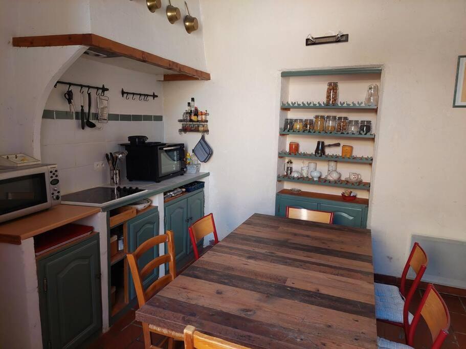 Maison De Cesar